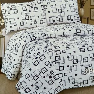 Hotel at home 3pc King set White with Black Squares